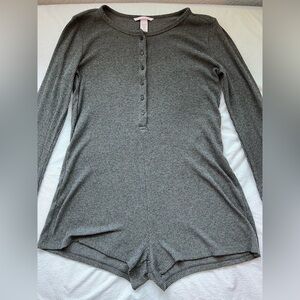 Victoria's Secret Charcoal Ribbed Knit Top